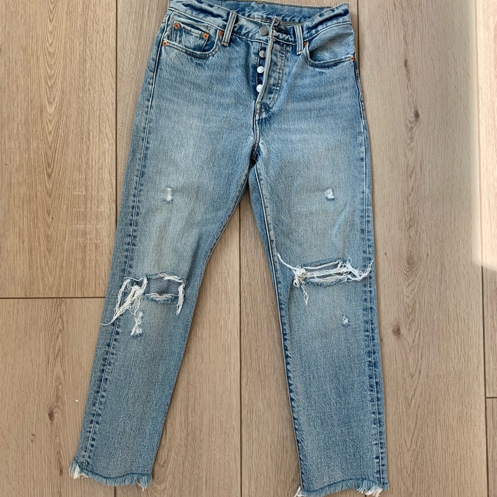Levi’s Premium Wedgie Straight Leg Jeans - Size 25